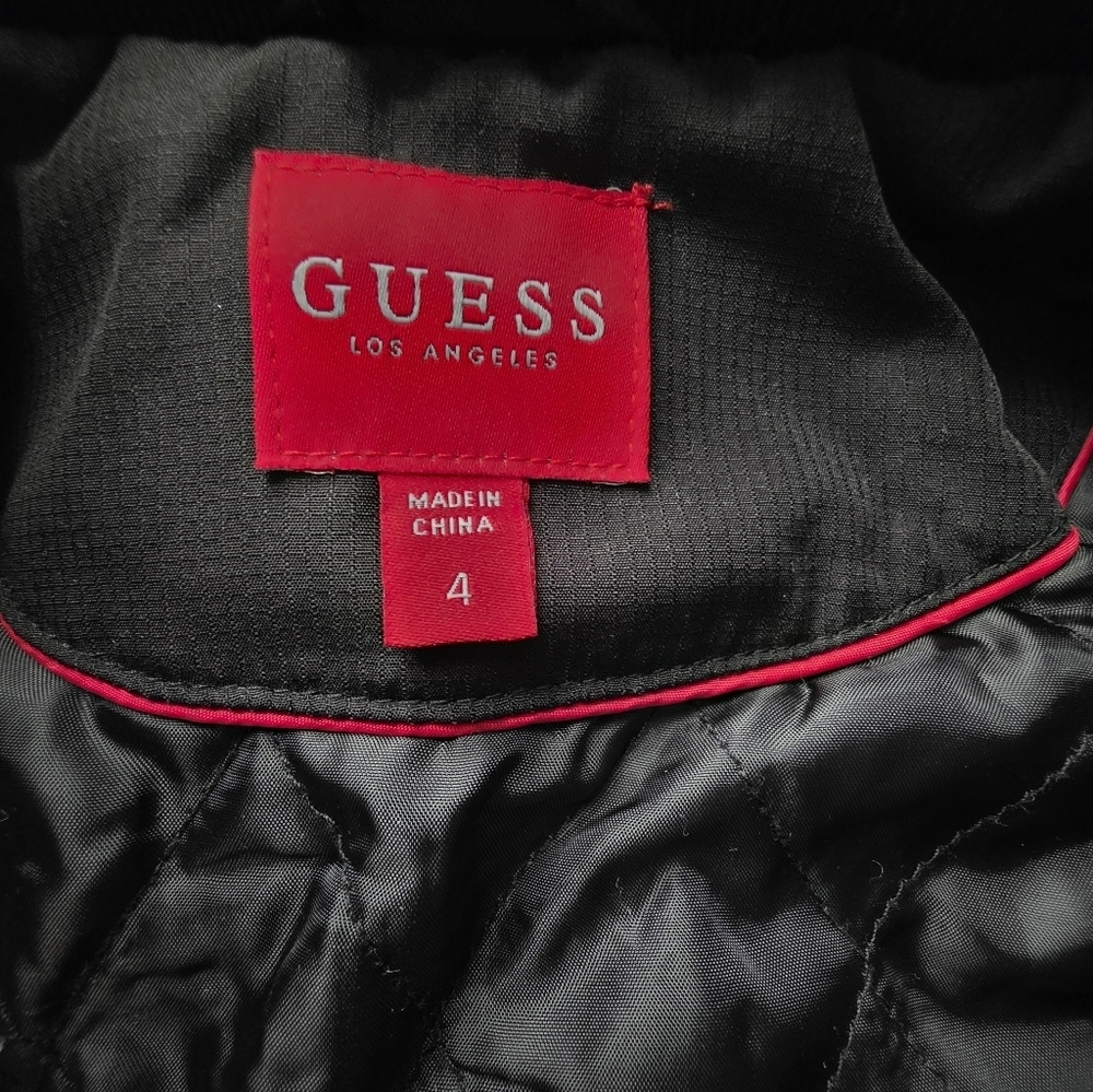 GUESS Black Kid's Bomber Jacket with Zip Pockets Size 4t - Picture 9 of 9